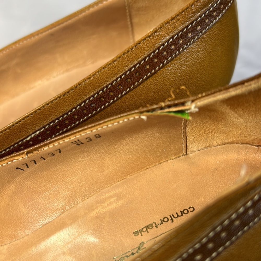 Etienne Aigner Brown Italian Leather 2 in High Heel Shoes Size 38W or 7.5 US. - Picture 4 of 8